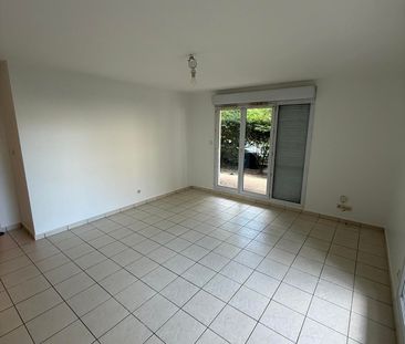 Location Appartement 2 pièces 47m² STE FOY LES LYON 69110 - Photo 5