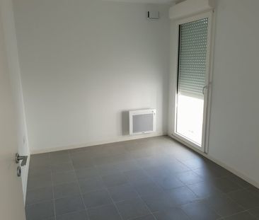 Location Appartement 3 pièces 61m² MARSEILLE 11ème - Photo 5