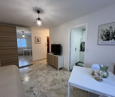 Location Appartement 1 pièce 24m² CANNES 06400 - Photo 2