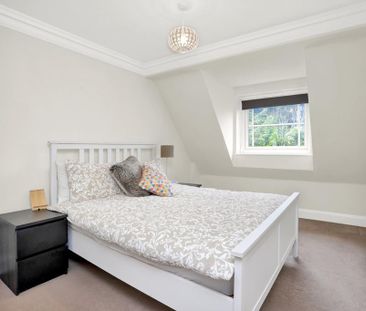 3 bedroom flat to rent - Photo 5