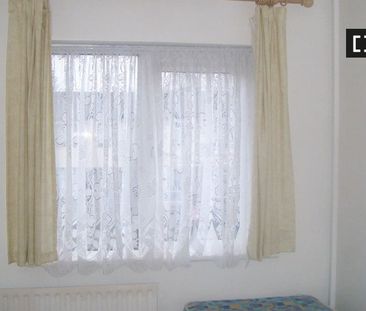 3-bedroom house for rent in Collinstown, Dublin - Photo 4