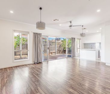 Beautifully Presented Home in Sought-After Magill School Zone - Photo 2