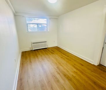 For Lease - 430 Ridelle Avenue Unit# 1, Toronto, Ontario - Photo 4