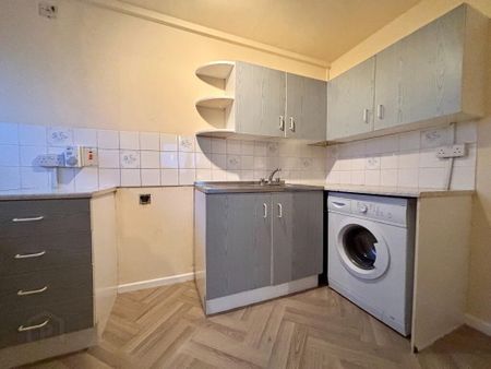 12d Riverdale House, Dunmurry, Belfast, BT17 9DD - Photo 5