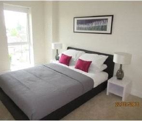 Ilford, London, IG2 - Photo 3