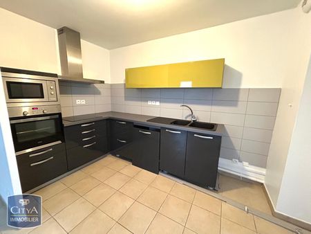 Location Appartement 4 pièces 83m² ST PRIEST EN JAREZ 42270 - Photo 4
