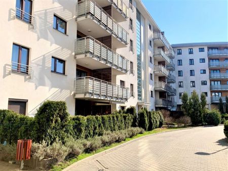 Kawalerka z osobną kuchnią i dużą loggią 30.45 m² - Фото 2