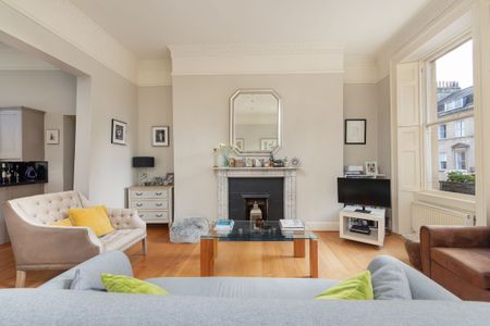 Bathwick, Bath, Somerset, BA2 - Photo 2