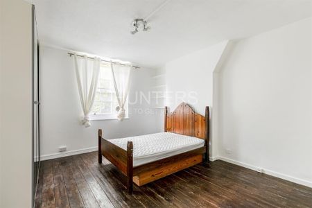 3 bedroom flat to rent - Photo 3