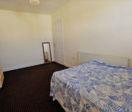 3 bedroom House in Park View Avenue, Leeds - Photo 6