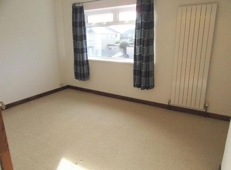 2 bedroom semi-detached house to rent - Photo 5