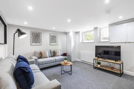 5 bedroom house to rent - Photo 2