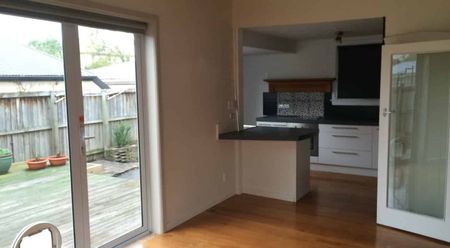 Four Bedroom Home in the Heart of St Albans - Photo 5