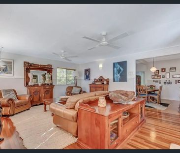 Summer Living All Year Round - Photo 1