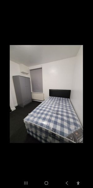 Room in a Shared House, Carlton Road, NG3 - Photo 1