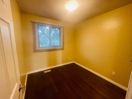 For Lease - 830 Stainton Drive Unit# 51, Mississauga, Ontario - Photo 3