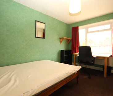 Manor Road, Guildford, GU2 9NQ - Photo 3