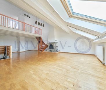 SPACIOUS TRI-LEVEL WITH CHARM AND BALCONY-TERRACE - Photo 4