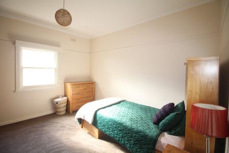 9 Rugby Street, Belmont - Photo 5
