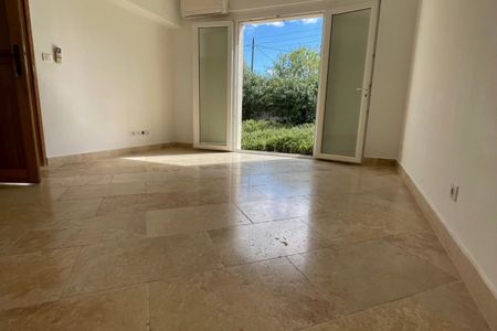 VILLA TYPE 5 Meublé sur terrain clos de 600m² - Photo 2