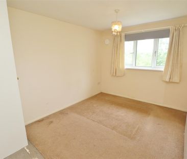 Danziger Way, Borehamwood - Photo 2