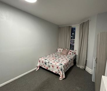 Room in a Shared House, High Road, N15 - Photo 6