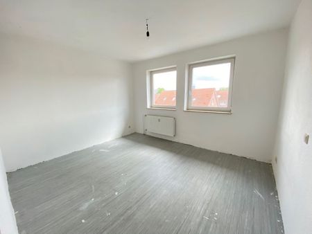 Dusche, Wanne und Balkon - wo gibt's das schon - für 2 Personen MIT WBS!!! - Photo 2