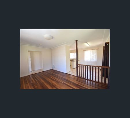 35 North Street, Mount Lofty, Qld 4350 - Photo 5