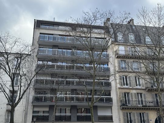 Location Appartement 1 pièce 31m² PARIS 13ème - Photo 1