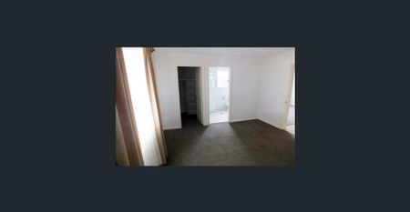 Comfort, Style, and Space - Photo 3