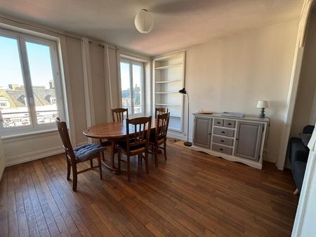 Location Appartement 5 pièces 107m² CHERBOURG-EN-COTENTIN 50100 - Photo 4