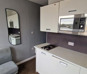 Studio to rent - Photo 3