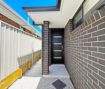 Brand New One Bedroom Granny Flat With Large Yard - Photo 2