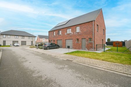 Recente halfopen bebouwing met drie slaapkamers en ruime tuin te Ledegem - Photo 4