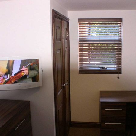 150 HUBERT ROAD - Photo 3