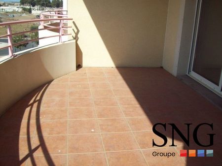 T2 AVEC BALCON+PARKING - Photo 2