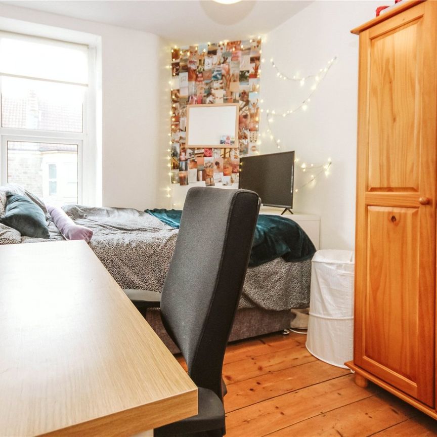 Victoria Park, - Photo 1