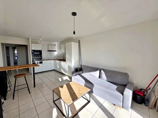 Location Appartement 3 pièces 59m² MARSEILLE 14ème - Photo 1