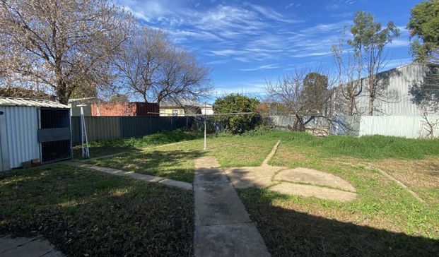 Charming Family Home in Narromine – Your Perfect Retreat Awaits! - Photo 1