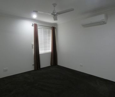 Spacious & Stylish Home - Great Location! - Photo 4