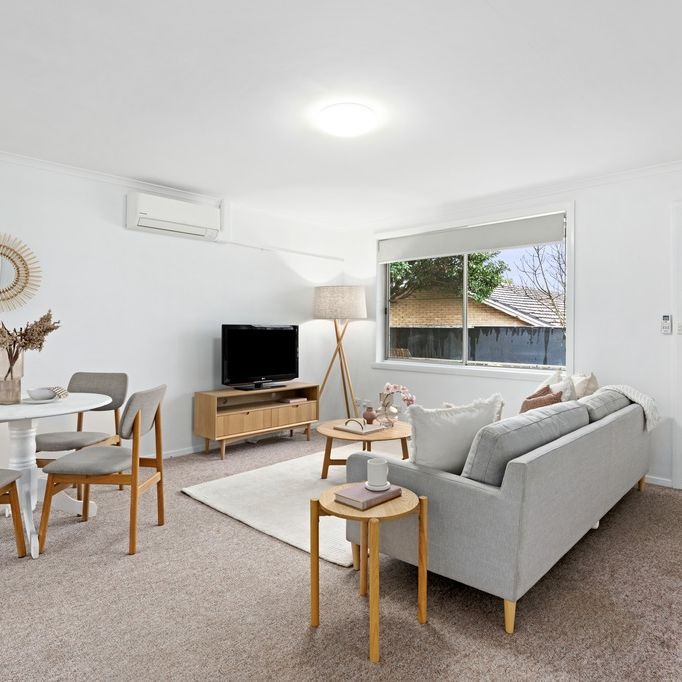 Walking Distance To Albury Base Hospital - Photo 1