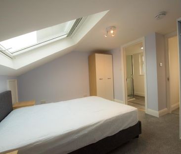 5 bedroom terraced house to rent - Photo 5