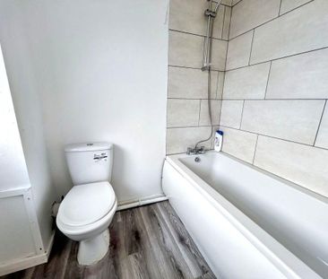 2 bed upper flat to rent in NE24 - Photo 3