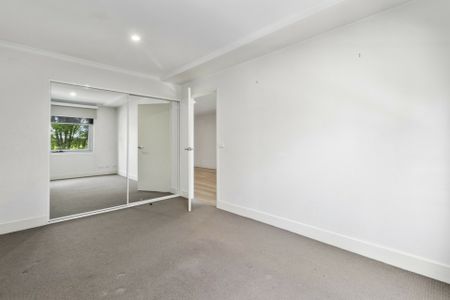 Close to City Centre + Study Room - Photo 4