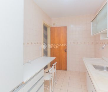 Apartamento com 2 quartos e 70m² para alugar em Jardim do Salso, Po... - Foto 5