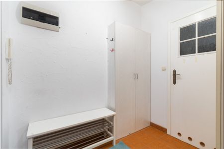 Małe mieszkanie przy stacji Metro Politechnika - Zdjęcie 4