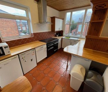 5 bedroom end of terrace house to rent - Photo 6