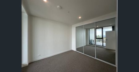 New 2 Bedroom Apartment With Water Views! - Photo 3