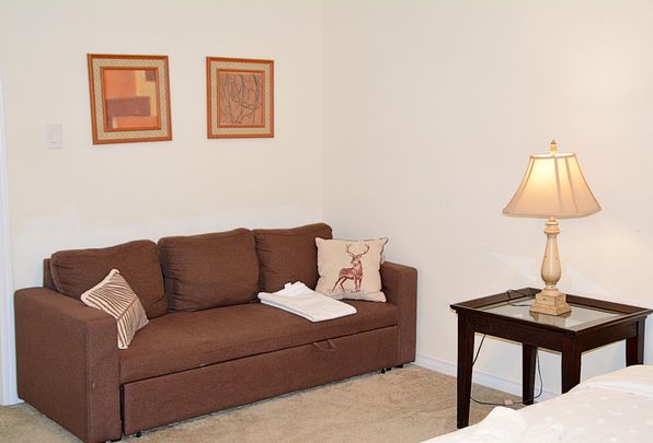 For Lease - 8685 Dogwood Crescent, Niagara Falls, Ontario - Photo 1