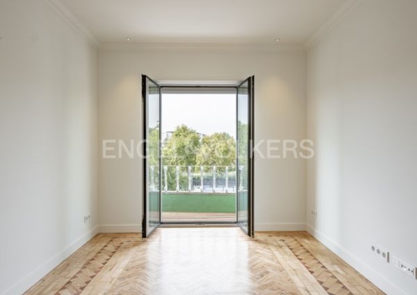 Apartamento T4 em Lisboa